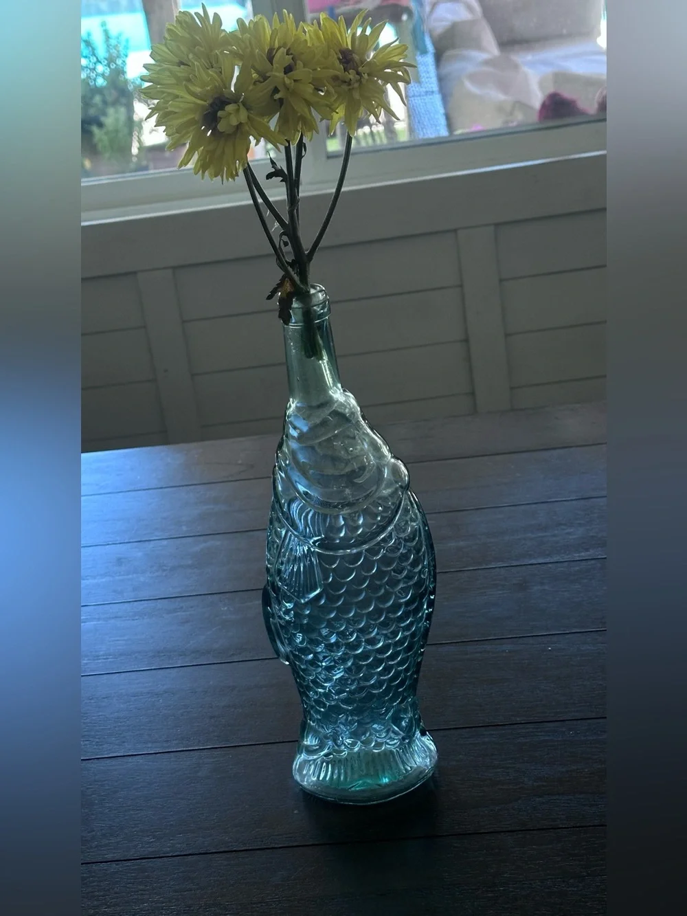 Clear Teal Fish-Shaped Glass Aquarium Ornament - Teal